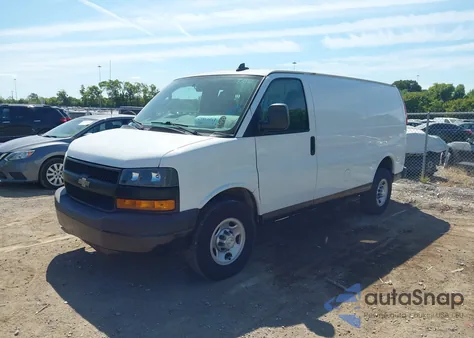 2018 Chevrolet Express 2500 Work Van из США, поврежденный, VIN 1GCWGAFP8J1201334